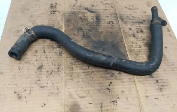 Mazda 323 F Engine coolant pipe/hose