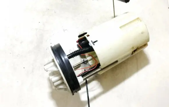 Nissan Almera N16 Fuel level sensor 0580300006