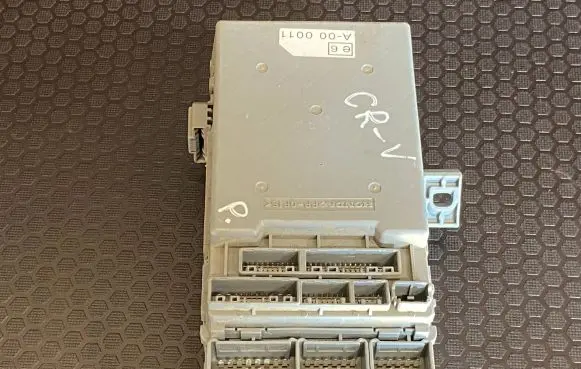 Honda CR-V Fuse module 38200SWA 142430013007