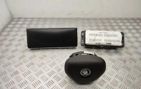 Skoda Octavia Mk3 (5E) Airbag set 3T0880201F 5G2880842D 8V0880204E