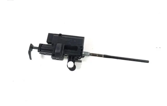 Fuel tank cap lock