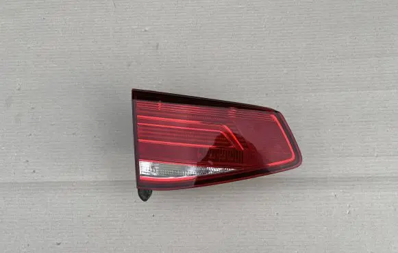 Volkswagen PASSAT B8 Tailgate rear/tail lights 3G5945093B