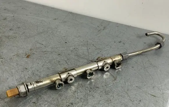 Skoda Octavia Mk3 (5E) Fuel main line pipe 04C906054B