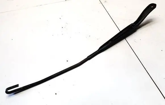 Front wiper blade arm
