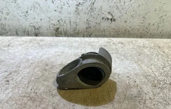 Jeep Grand Cherokee WL Muffler mount bracket/holder 