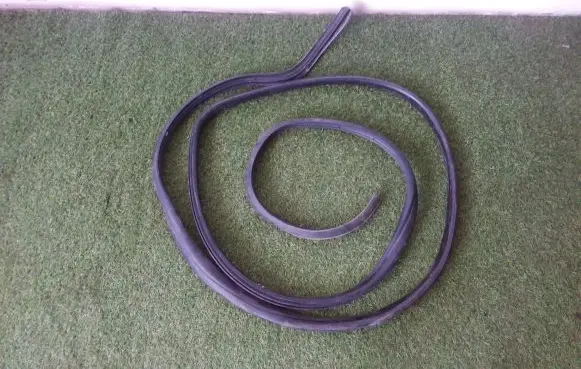 Volkswagen Crafter Front door rubber seal