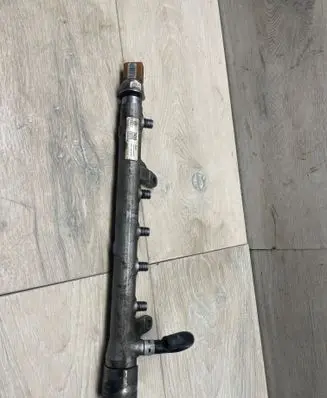 Volkswagen PASSAT B7 Fuel main line pipe 03L130089R 191110 600000580