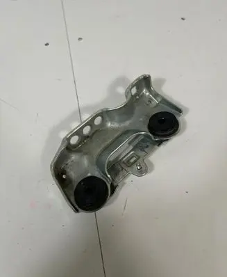 Toyota C-HR I Gearbox mounting bracket