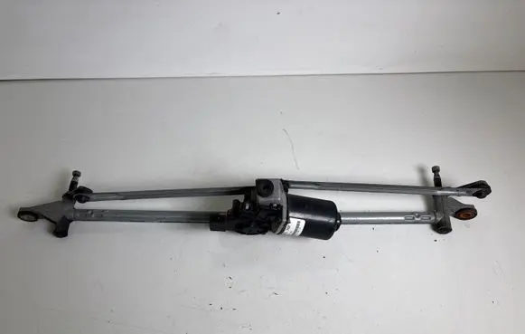Land Rover Discovery 4 - LR4 Front wiper linkage and motor 95012138