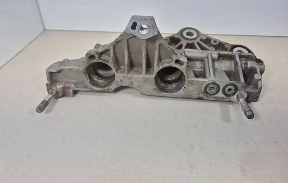 Maserati Levante EGR valve cooler bracket 90513443F