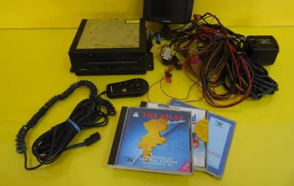 Suzuki Alto Navigation unit CD/DVD player 