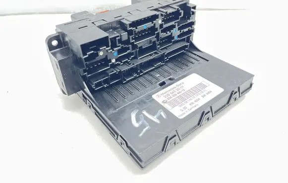 Mercedes-Benz CLK A209 C209 Fuse module 2095452001 5DK00848513