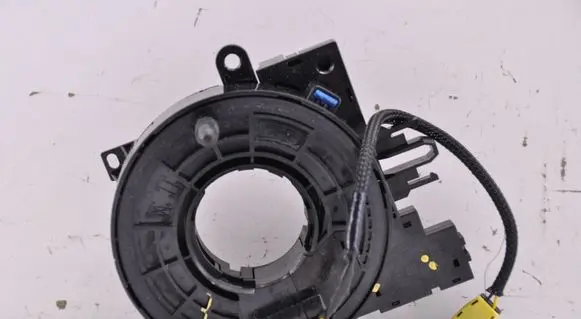 Steering wheel airbag