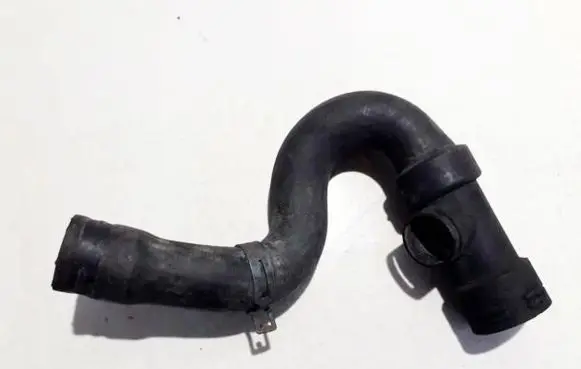 Audi A4 S4 B5 8D Engine coolant pipe/hose 4b0121049d