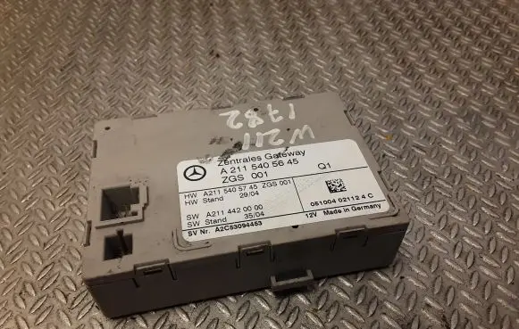 Mercedes-Benz E W211 Gateway control module 2115405645 A2115405645