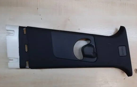 Land Rover Evoque I (B) pillar trim (top) BJ32243A86AF