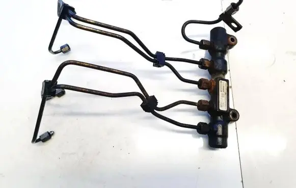 Ford Focus Fuel main line pipe 9654592680