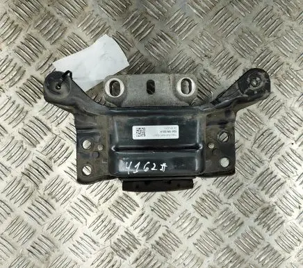 Skoda Superb B8 (3V) Engine mount bracket 5Q0199555R