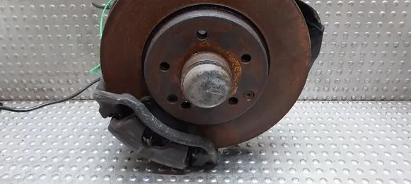 Mercedes-Benz C W203 Front wheel hub spindle knuckle 20901
