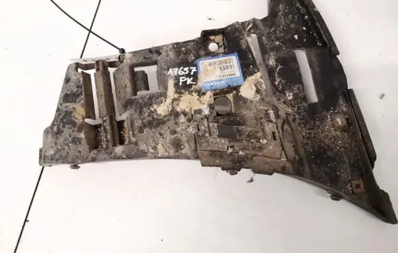 Volvo V70 Front bumper mounting bracket 09190303