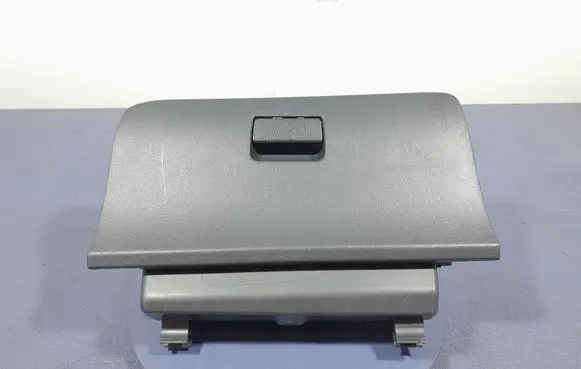 Suzuki Swift II Glove box 7341268L1
