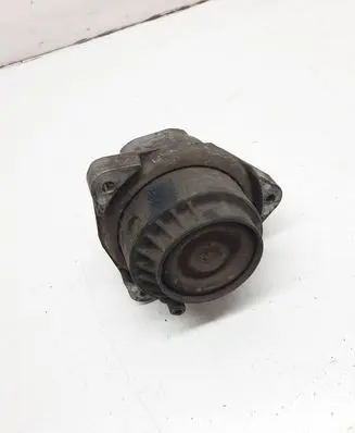 BMW 7 F01 F02 F03 F04 Engine mount bracket 6775906