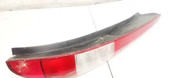 Ford Mondeo Mk III Rear/tail lights 1S7113404C