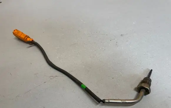 Audi A5 Sportback 8TA Exhaust gas temperature sensor 03E906088EP
