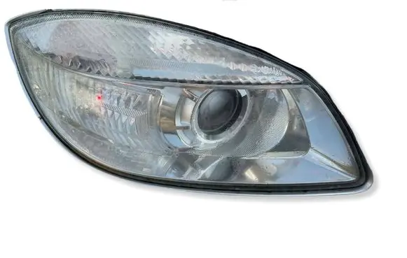 Skoda Fabia Mk2 (5J) Headlight/headlamp 