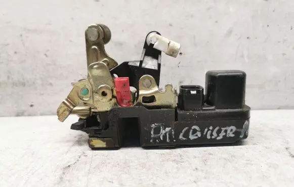 Chrysler PT Cruiser Front door lock