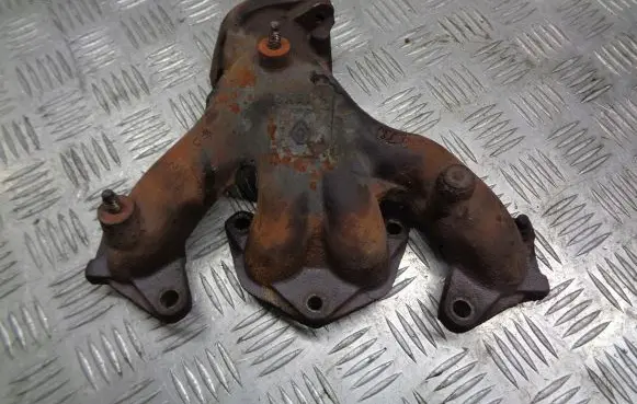 Renault Thalia I Exhaust manifold