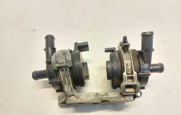 Volvo XC40 Engine coolant pipe/hose 32238226JLK01