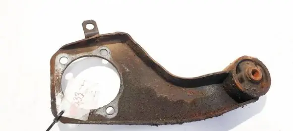 Mitsubishi Pajero Engine mount bracket mr374574