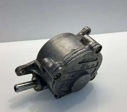 Mercedes-Benz CLS C219 Vacuum pump A6422300165 6422300165