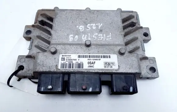Ford Fiesta Engine control unit/module S180047002F 8V2112A650SF