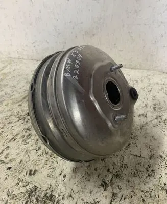 BMW X3 E83 Brake booster