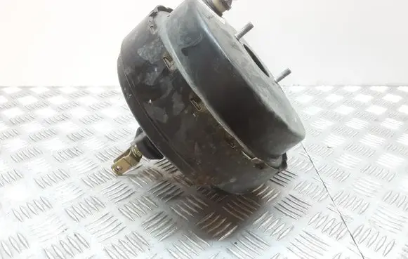 Toyota Avensis T250 Brake booster 0204024541