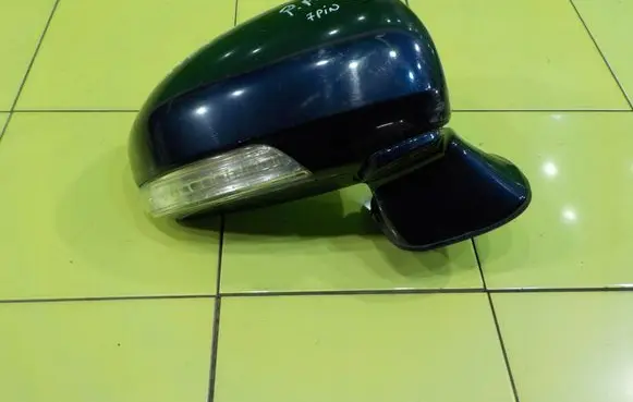 Toyota Avensis T270 Front door electric wing mirror PRAWE 14AB146