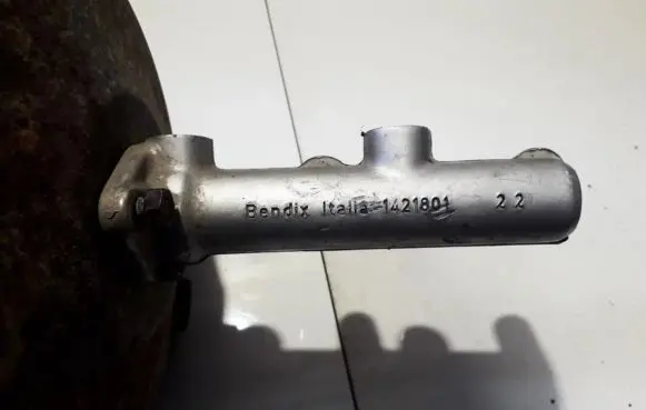 Alfa Romeo 164 Master brake cylinder 1421801