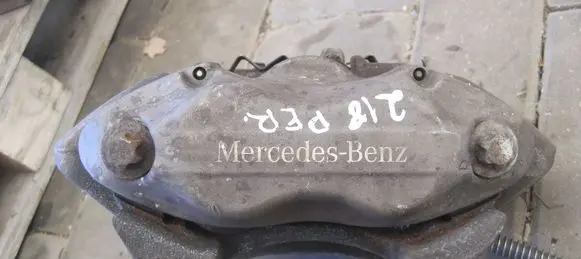 Mercedes-Benz CLS C218 X218 Front brake caliper
