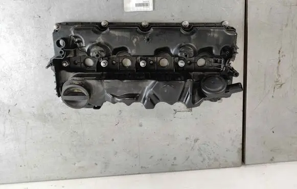 Volvo XC60 Rocker cam cover 32312069 31460724