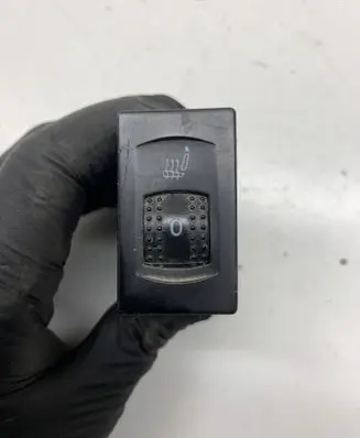 Volkswagen PASSAT B5.5 Seat heating switch 3B0963564D