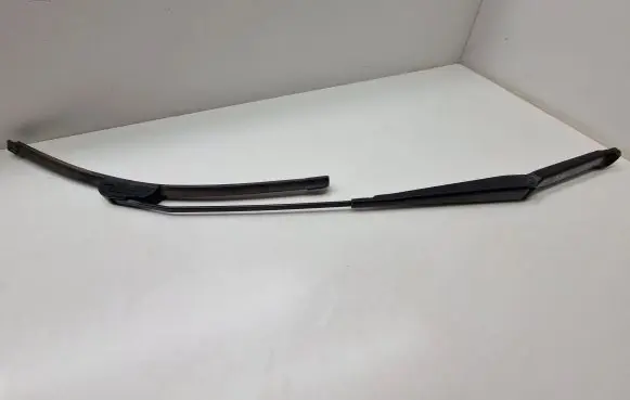 BMW X3 E83 Windshield/front glass wiper blade 3427725