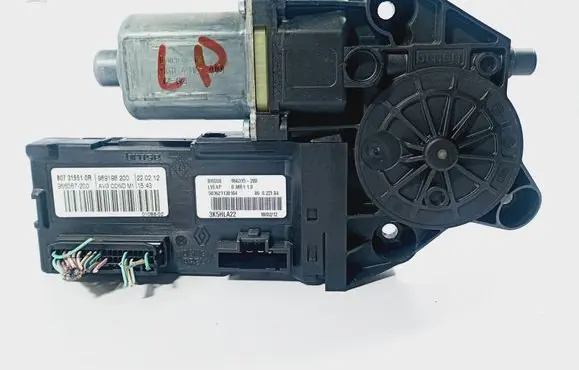 Renault Megane III Front door window regulator motor 807315510R 966367200 969198200