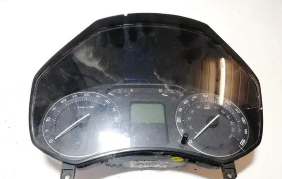 Skoda Octavia Mk2 (1Z) Speedometer (instrument cluster) 1z0920910d v3558396