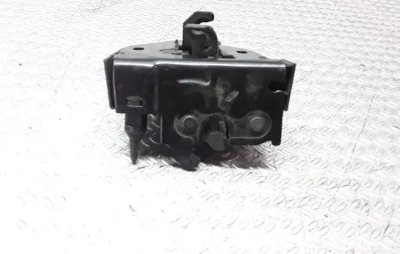 Loading door lock