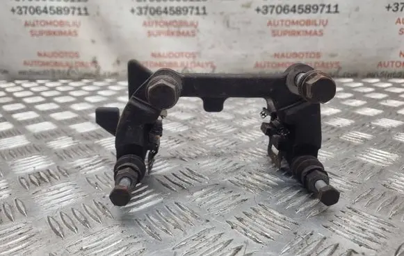 Audi A4 S4 B8 8K Brake caliper pad carrier rear 