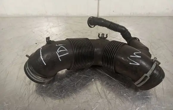 Volkswagen PASSAT CC Air intake hose/pipe 3C0129654 44619600