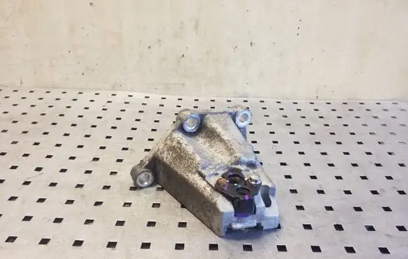 KIA Sportage Gearbox mounting bracket