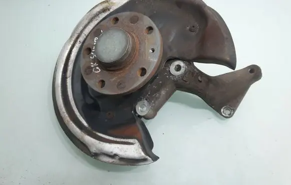 Volkswagen Scirocco Rear wheel hub